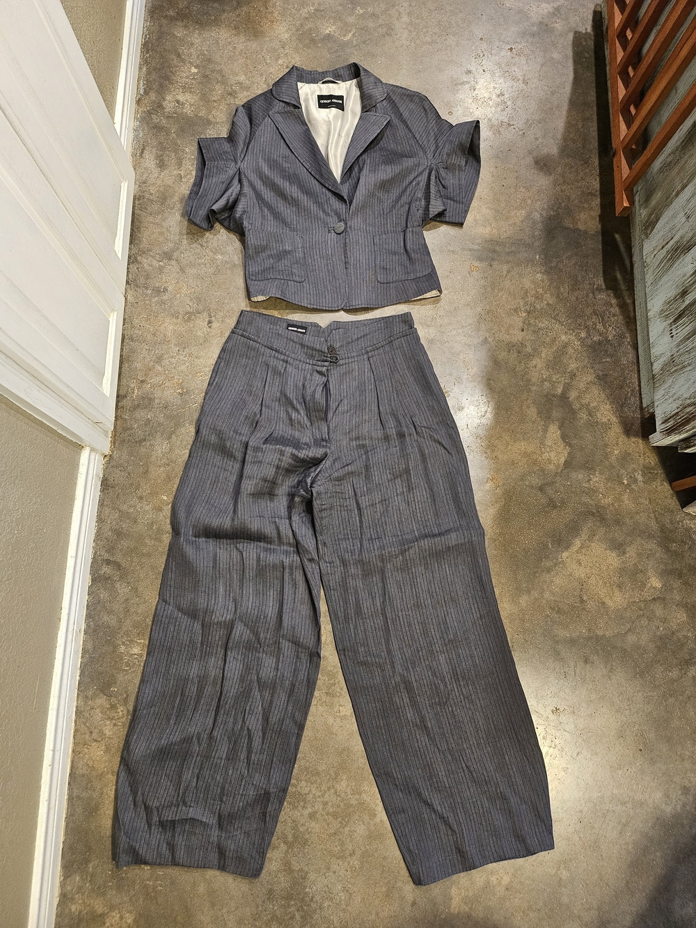 Giorgio Armani Grey Ramie Silk Pinstripe Wide-Leg Trouser & Cropped Blazer Suit